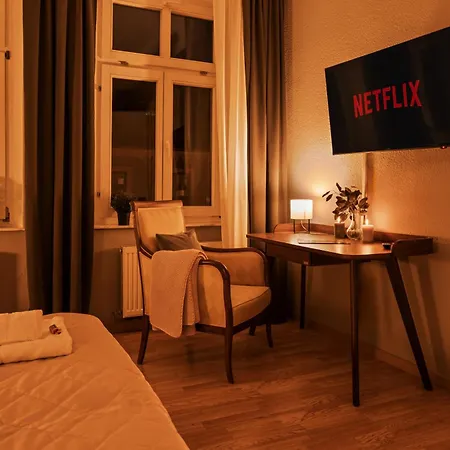 Solaris - Cozyhomz - Altstadt - An Der Elbe - Fuer Paare - S-bahn Dd Apartment Meissen