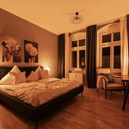 Solaris - Cozyhomz - Altstadt - An Der Elbe - Fuer Paare - S-bahn Dd Apartment Meissen